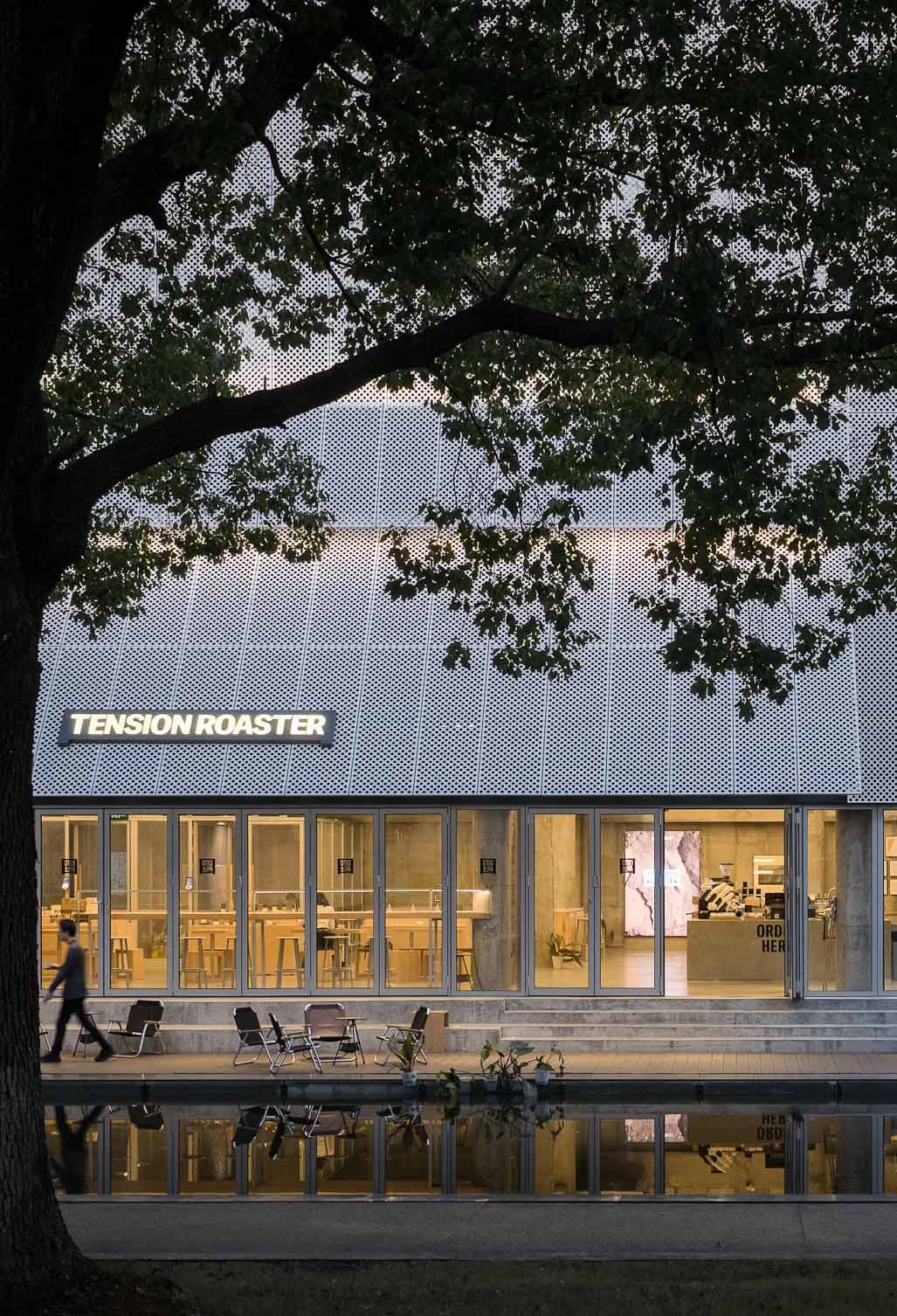 咖啡厅设计,咖啡店设计,网红咖啡厅,咖啡厅打卡,工业风咖啡厅,开放式咖啡厅,咖啡厅设计案例,咖啡厅设计方案,咖啡店装修,氛围感咖啡厅,苏州咖场一个网红咖啡厅的无限可能性,苏州,赵牧桓室内设计研究室