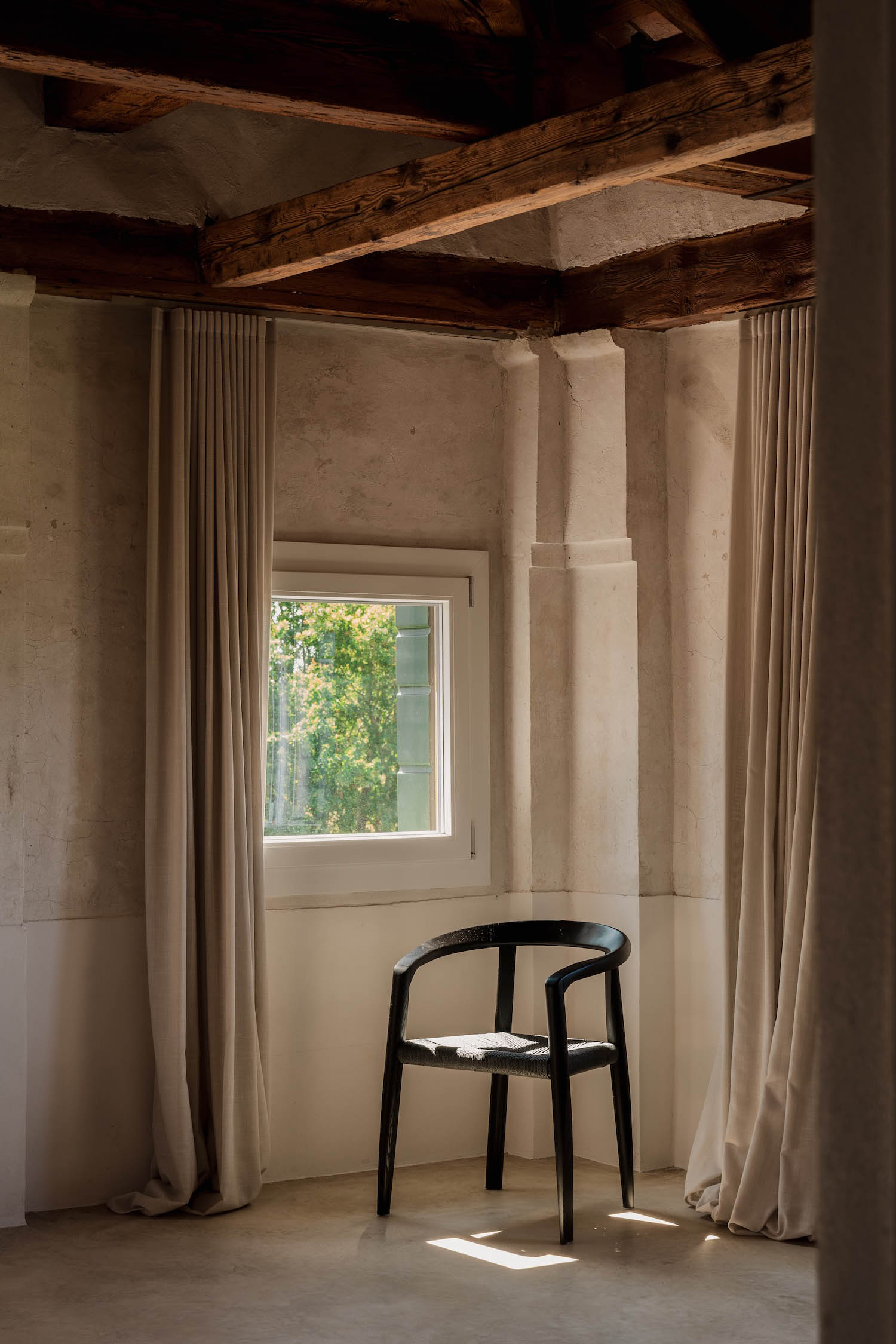 MIDE architetti,住宅设计,住宅设计案例,意大利,威尼斯,侘寂风格,Wabi Sabi