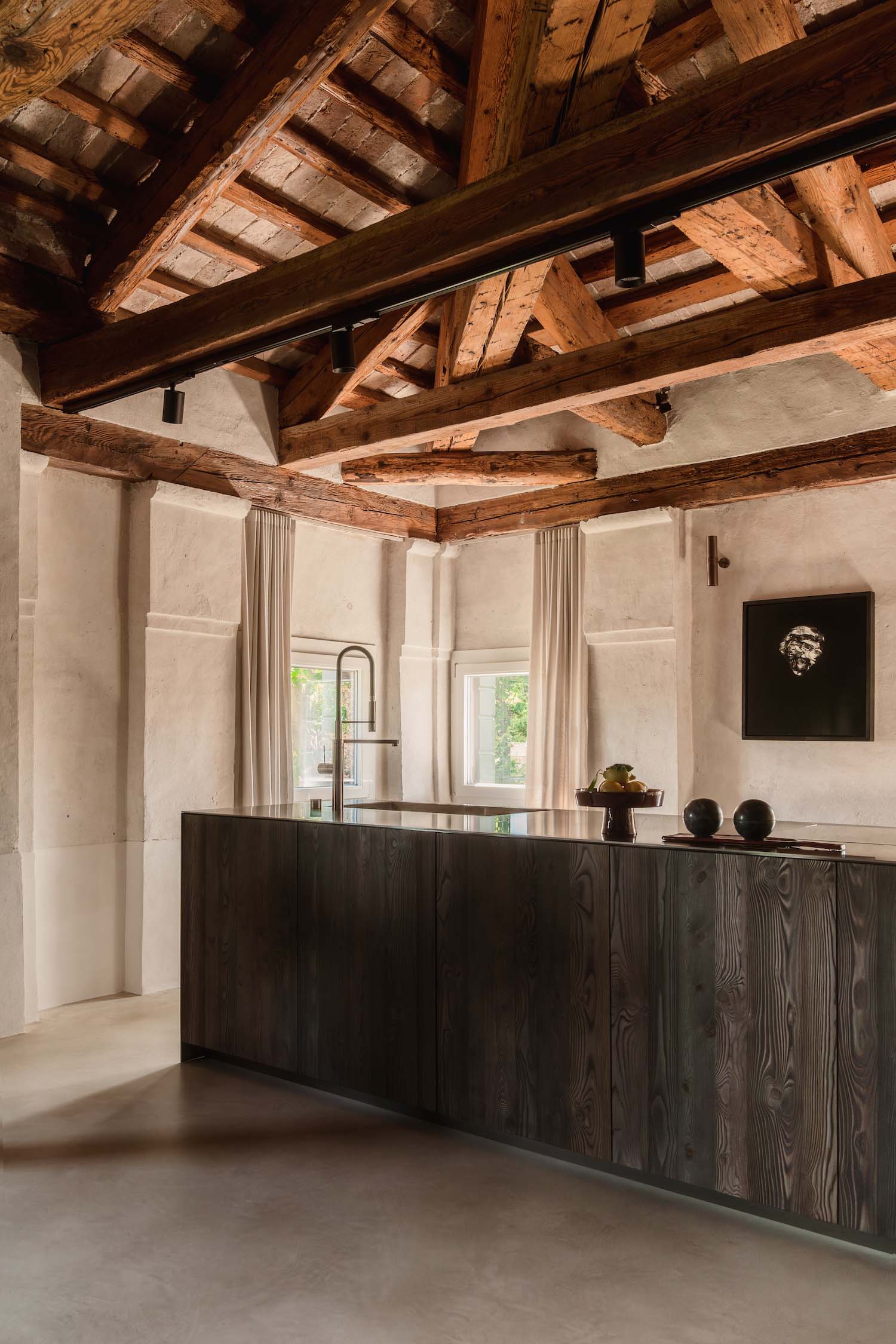 MIDE architetti,住宅设计,住宅设计案例,意大利,威尼斯,侘寂风格,Wabi Sabi