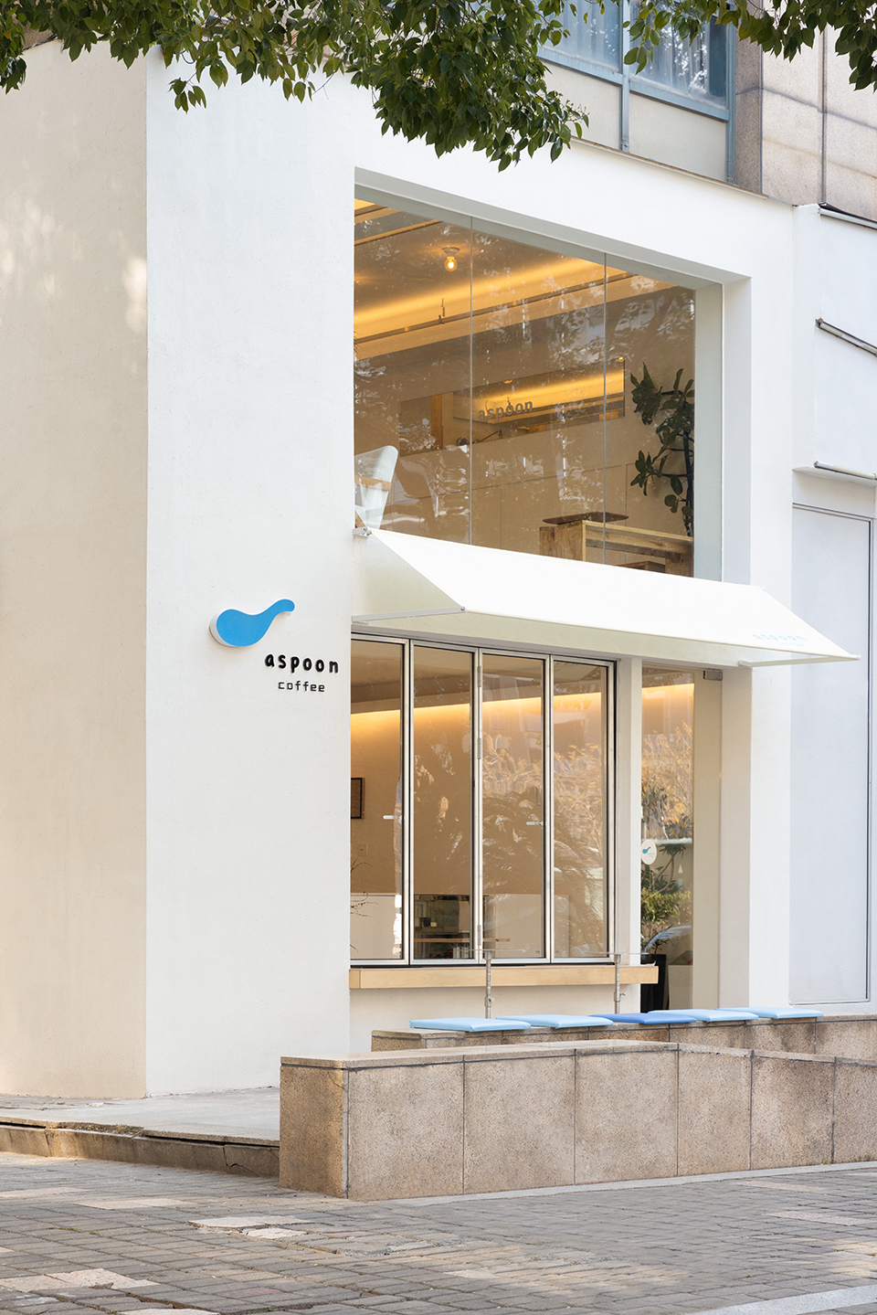 咖啡店设计,街边咖啡店设计,小咖啡店设计,咖啡店装修,开放式咖啡店,咖啡店设计案例,咖啡店设计方案,浙江台州一勺咖啡,浙江台州,植入设计