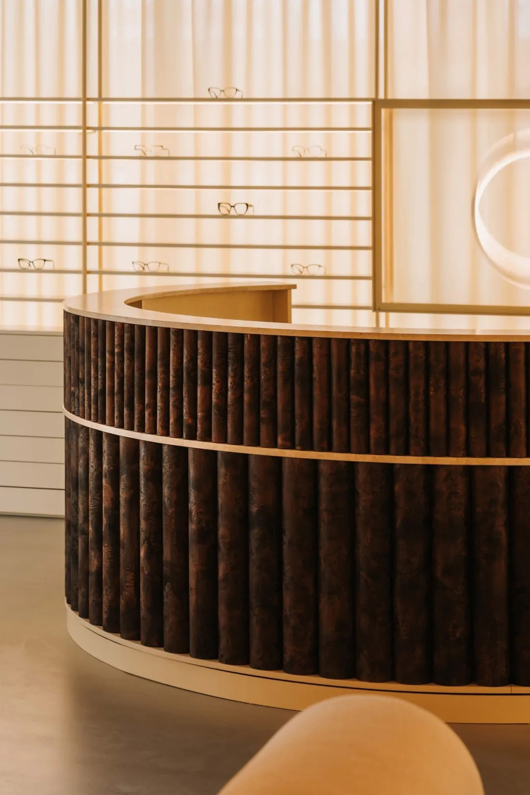 Znamy się,零售店设计,Auga眼镜店,波兰,眼镜店,眼镜店设计,店铺设计,光学沙龙