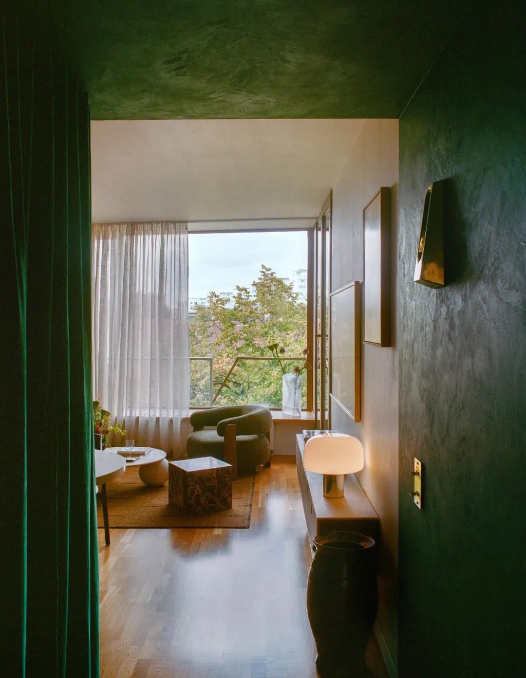 OMAMBO,公寓设计,公寓设计案例,罗马尼亚,小公寓,原木色,住宅改造