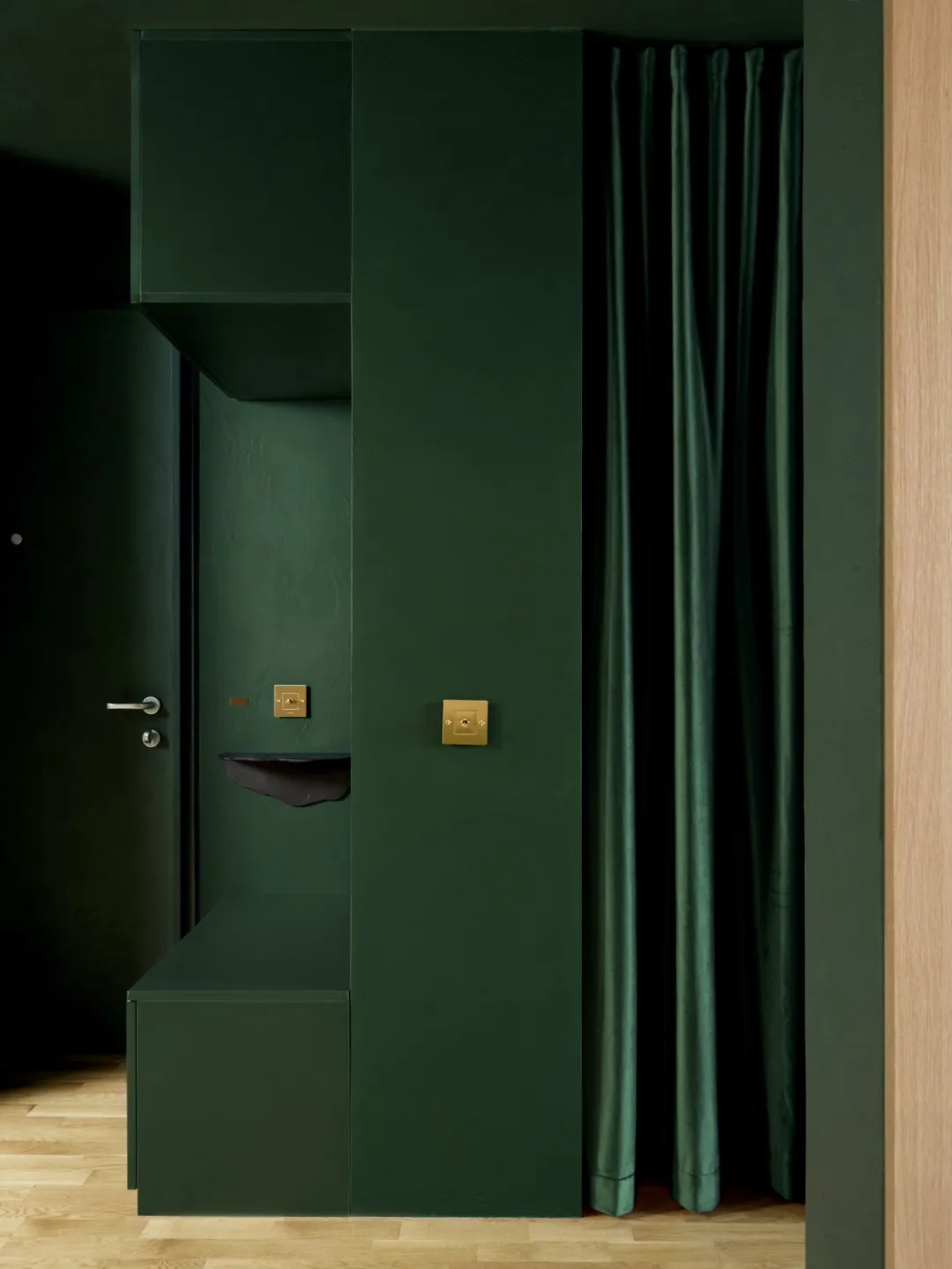 OMAMBO,公寓设计,公寓设计案例,罗马尼亚,小公寓,原木色,住宅改造