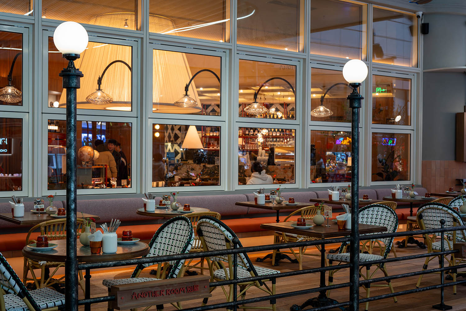 餐厅设计,休闲餐厅设计,西餐厅设计,餐厅装修,餐厅设计案例,餐厅设计方案,武汉ANOTHER ROOM别屋·亚洋食,武汉,山野设计