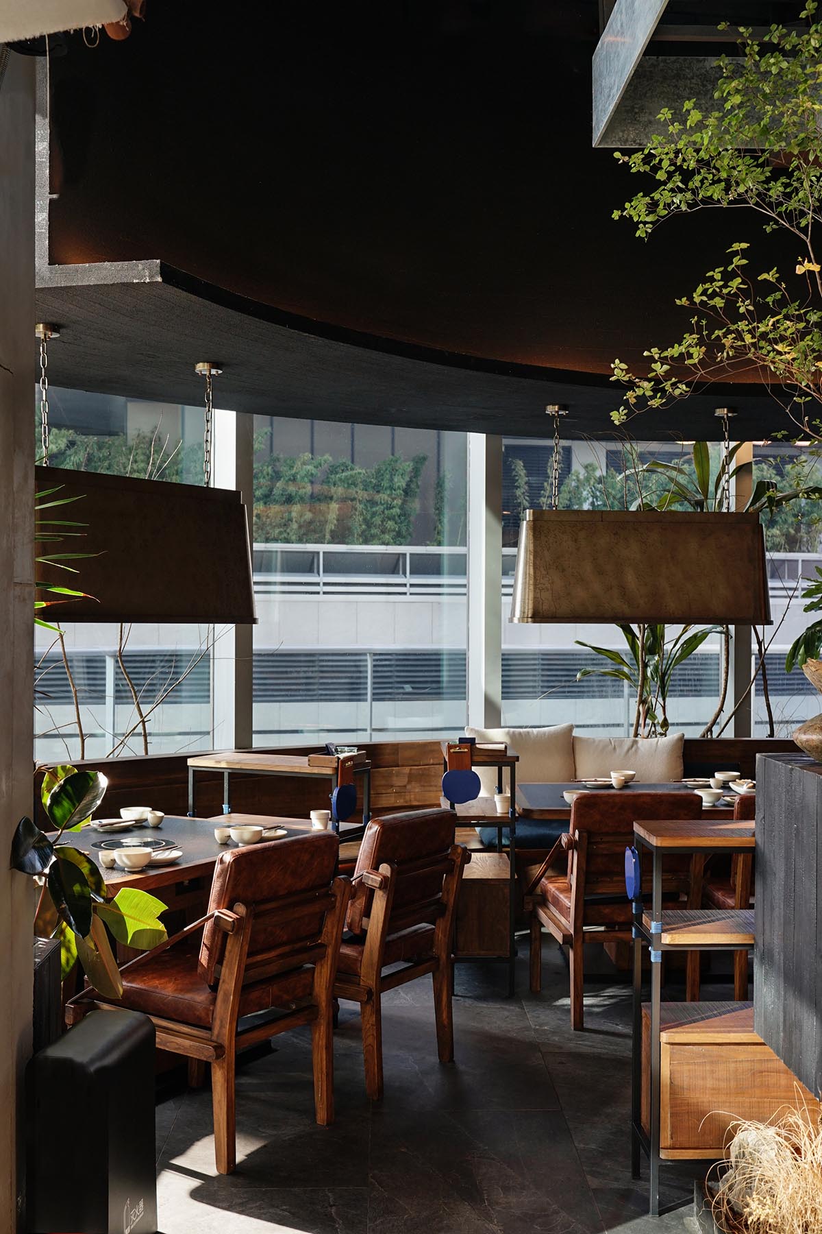 餐厅设计,休闲餐厅设计,火锅店设计,餐厅装修,火锅店设计案例,火锅店设计方案,武汉蓝果子LANGUOZI火锅,武汉,山野设计