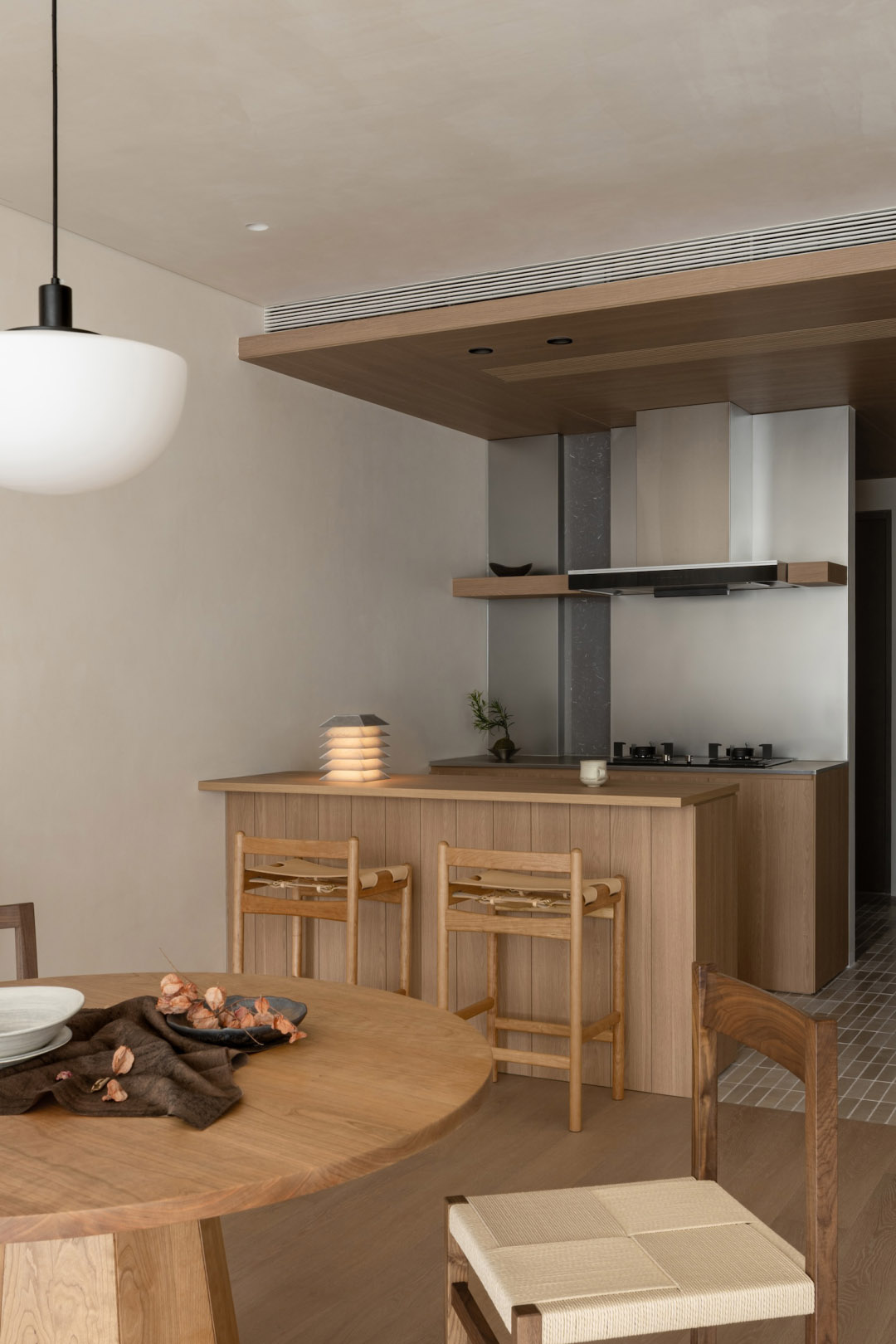 XU Studio,公寓设计,公寓设计案例,原木色,极简主义,极简风格