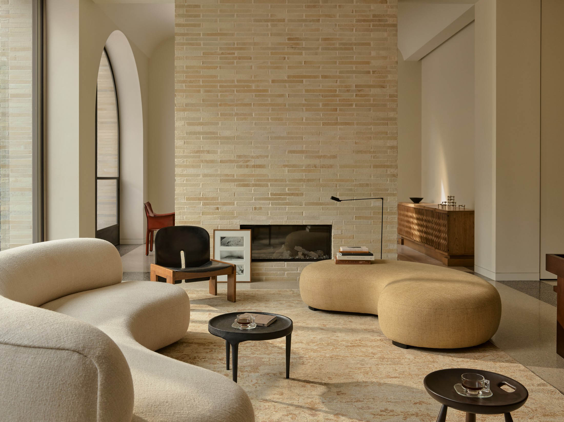 Armadillo,展厅设计,展厅设计案例,澳大利亚,极简主义展厅,地毯展厅