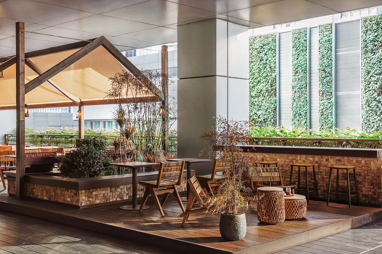 咖啡店设计,万象天地咖啡店,开放式咖啡店,森系咖啡店,咖啡店设计案例,咖啡店设计方案,深圳MR. WALDEN COFFEE-隐于喧嚣的木屋,深圳,Pure Wild Studio朴野设计