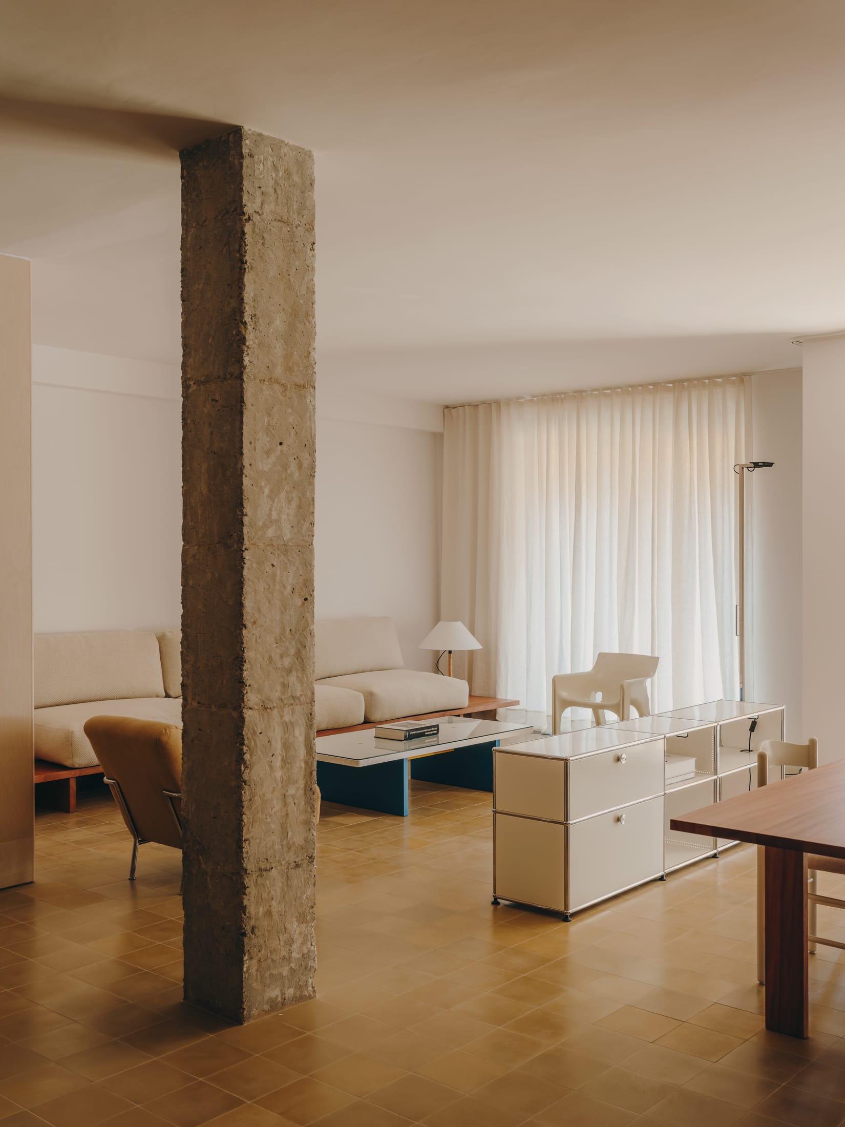 Maunsell and Veciana,公寓设计,公寓设计案例,西班牙,巴塞罗那,极简风格公寓,极简主义