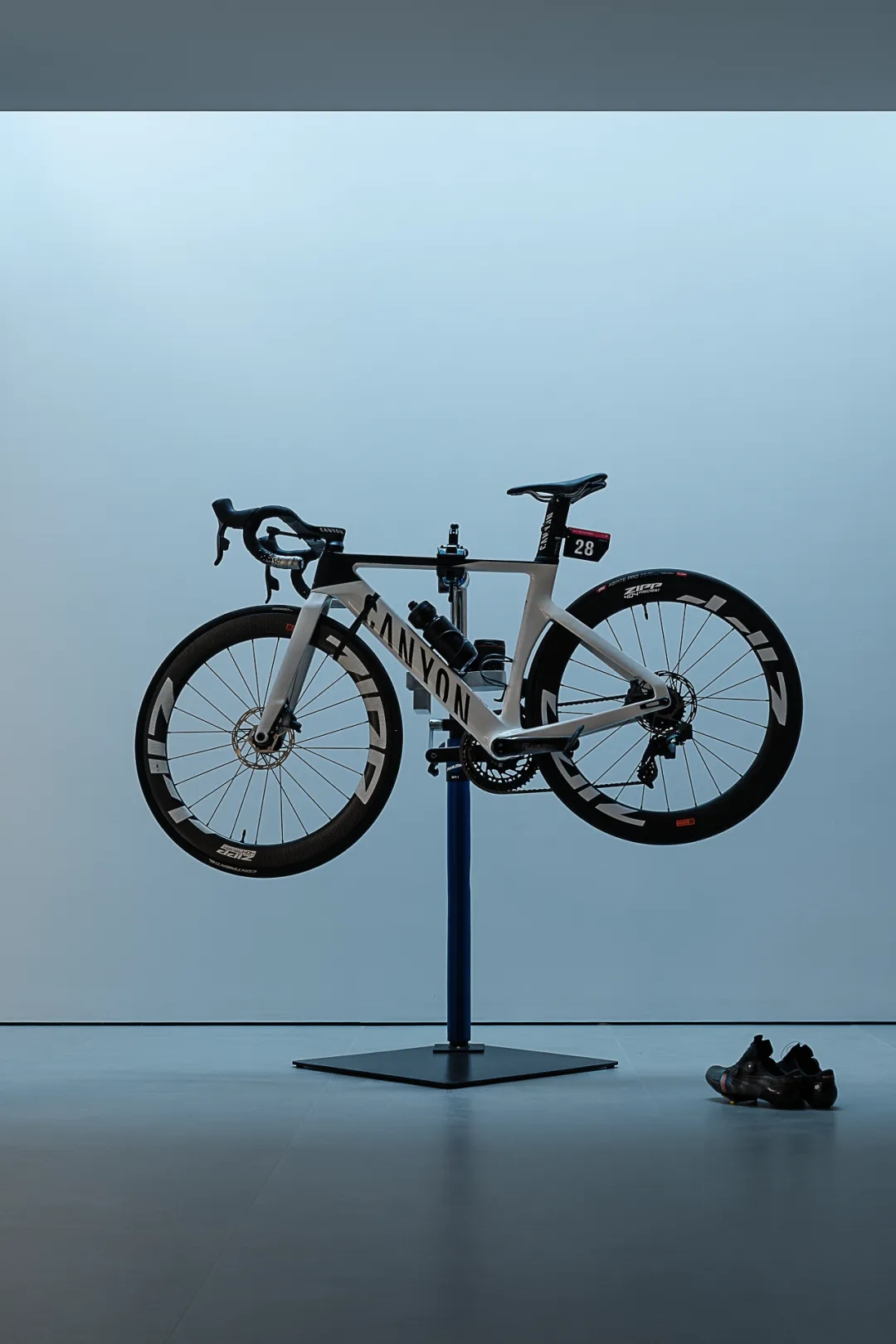 700㎡别墅设计,700㎡,极简风别墅,别墅设计,现代风格别墅设计,独栋别墅设计,别墅设计案例,别墅设计方案,上海极简别墅-与光骑行,上海,FF DESIGN/费崎峰