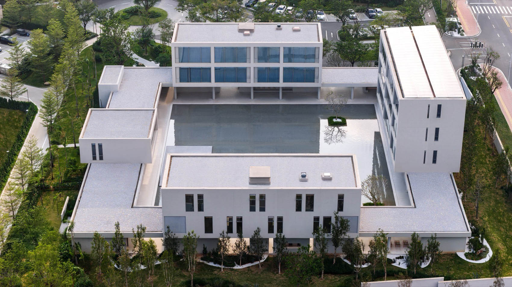 B.L.U.E.建筑设计事务所,酒店设计,青山周平,广州,酒店设计案例,酒店设计方案,度假酒店,精品酒店,设计酒店,建筑设计,酒店建筑设计,海南万宁日月湾度假酒店,海南万宁