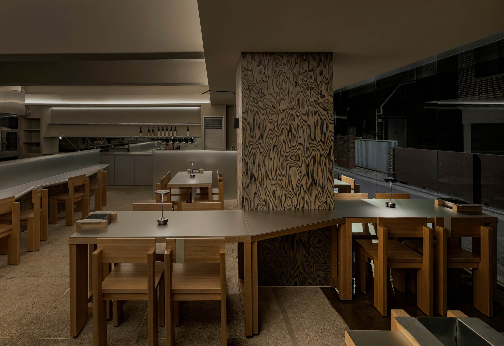 餐厅设计,DESIGN2TONE,休闲餐厅设计,SSOC Dining,亚洲餐厅设计,餐厅设计案例,韩国,首尔