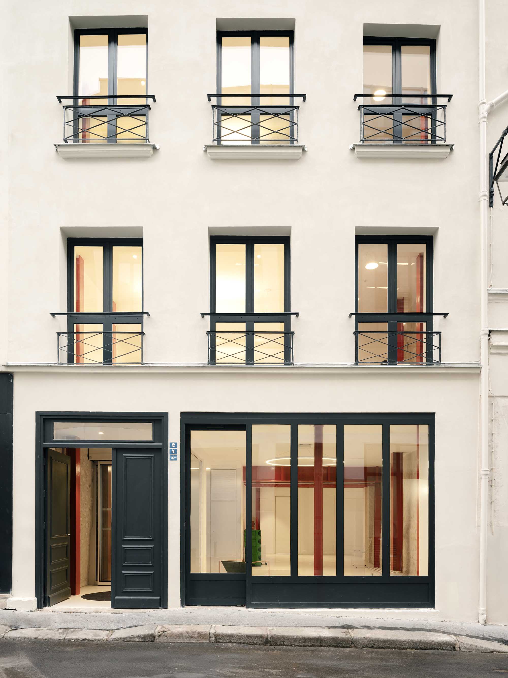 Agathe Marimbert Architect,办公室设计案例,办公室设计方案,法国,极简风格办公室,巴黎,办公室设计,旧印刷厂改造,建筑改造