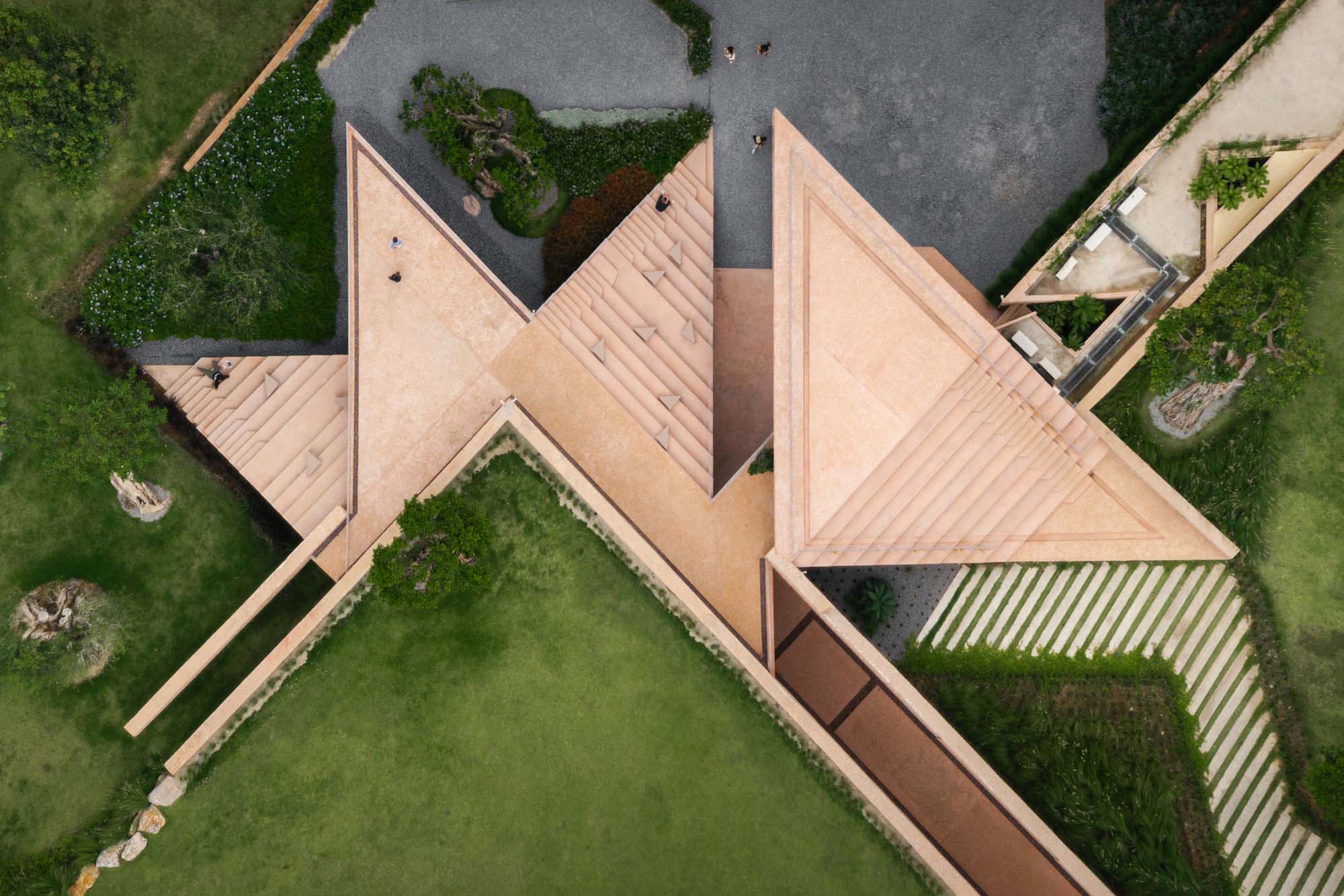泰国,咖啡厅设计,休闲餐厅设计,IDIN Architects,餐厅设计,咖啡厅设计案例,Harudot Khaoyai Cafe