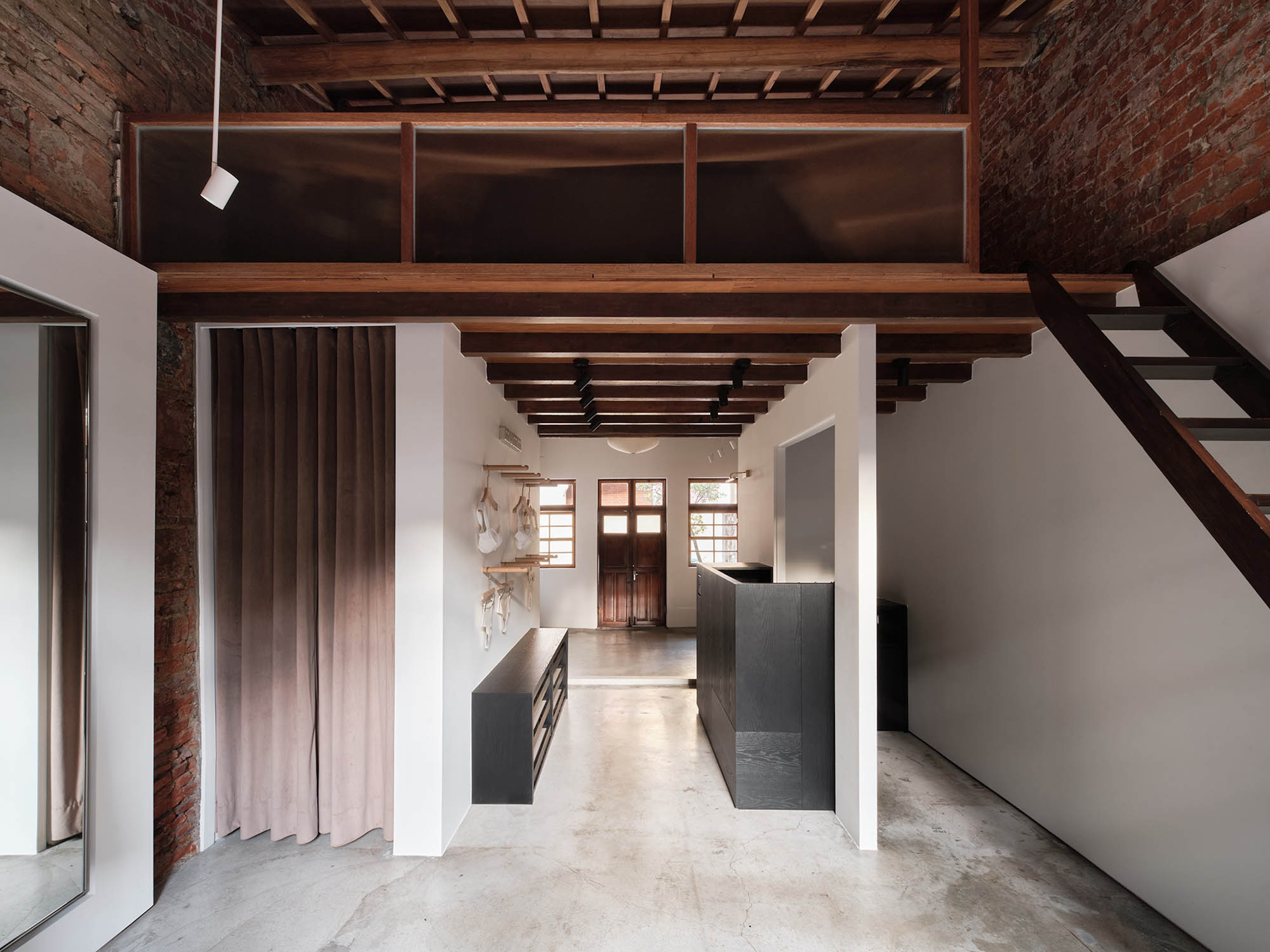 Minuspluse Design,零售店设计,服装店,台南,服装店,店铺设计,住宅改造