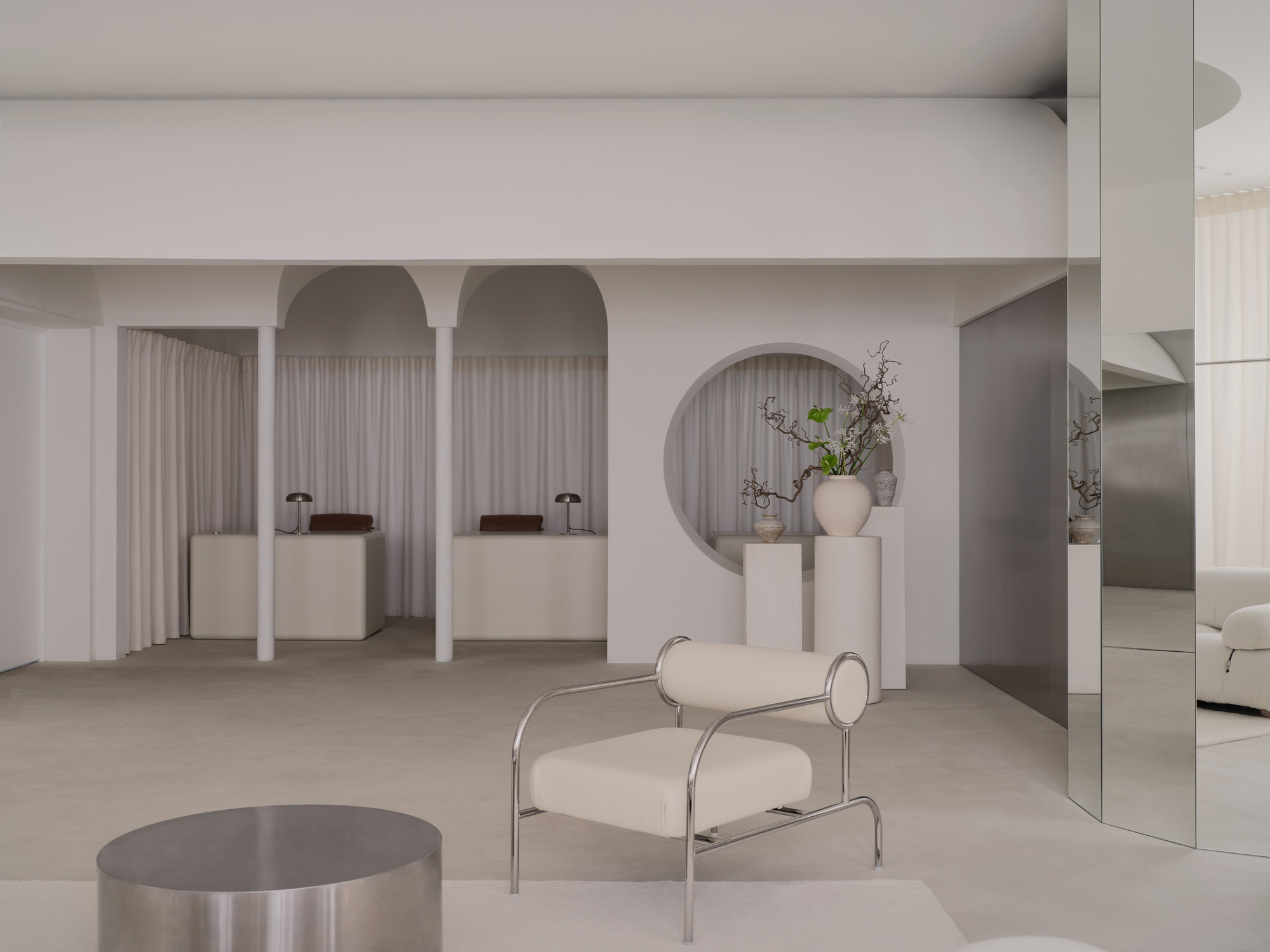 UP2DATE architects,零售店设计,服装店,哈萨克斯坦,女装店,服装店,店铺设计,极简主义女装店