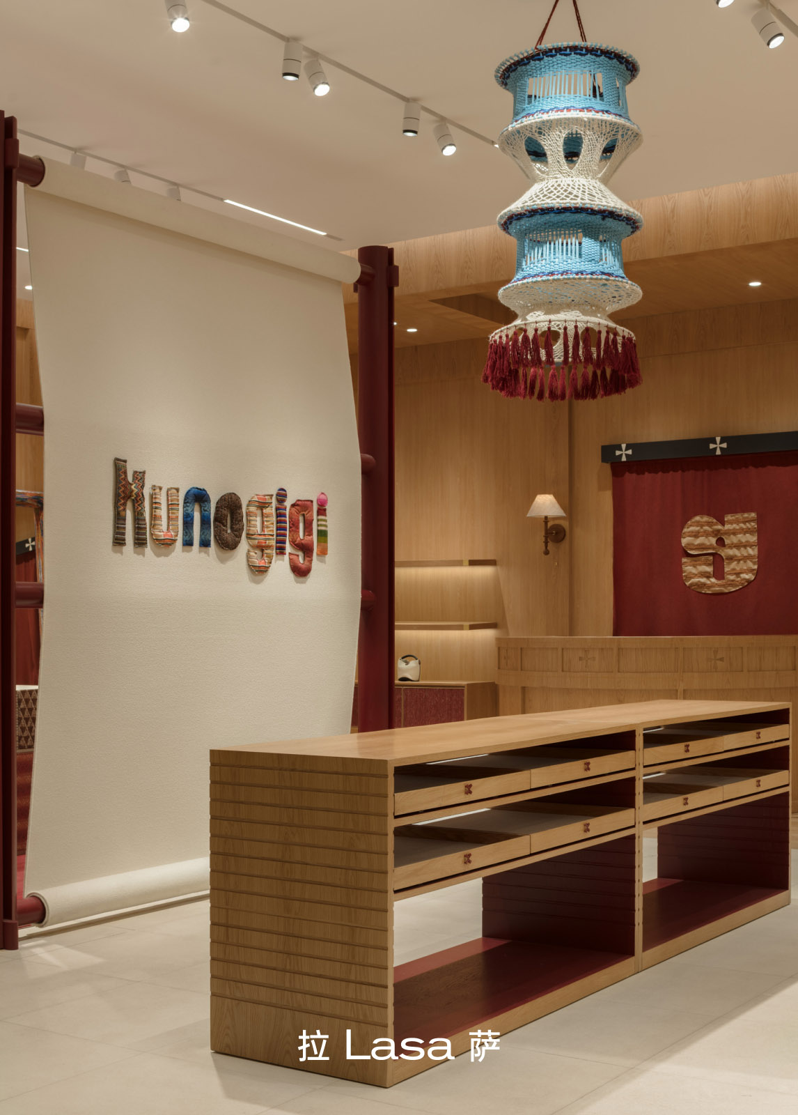 商店设计,零售店设计,包包零售店,连锁店设计,主题零售店设计,零售店设计案例,零售店设计方案,古良吉吉Kunogigi,古良吉吉五城：让门店像一座村落一间工坊也像一座城市的切片,拉萨,昆明,南宁,杭州,深圳,永创设计