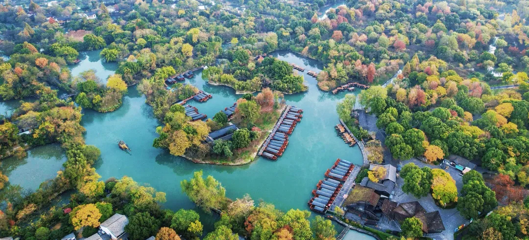 2203㎡,样板间设计,样板间设计案例,样板间设计方案,现代风格样板间,轻奢样板间设计,别墅样板间,样板间软装设计,豪宅设计,杭州建发·云湖之城,杭州,WJID维几设计,DAS大森设计