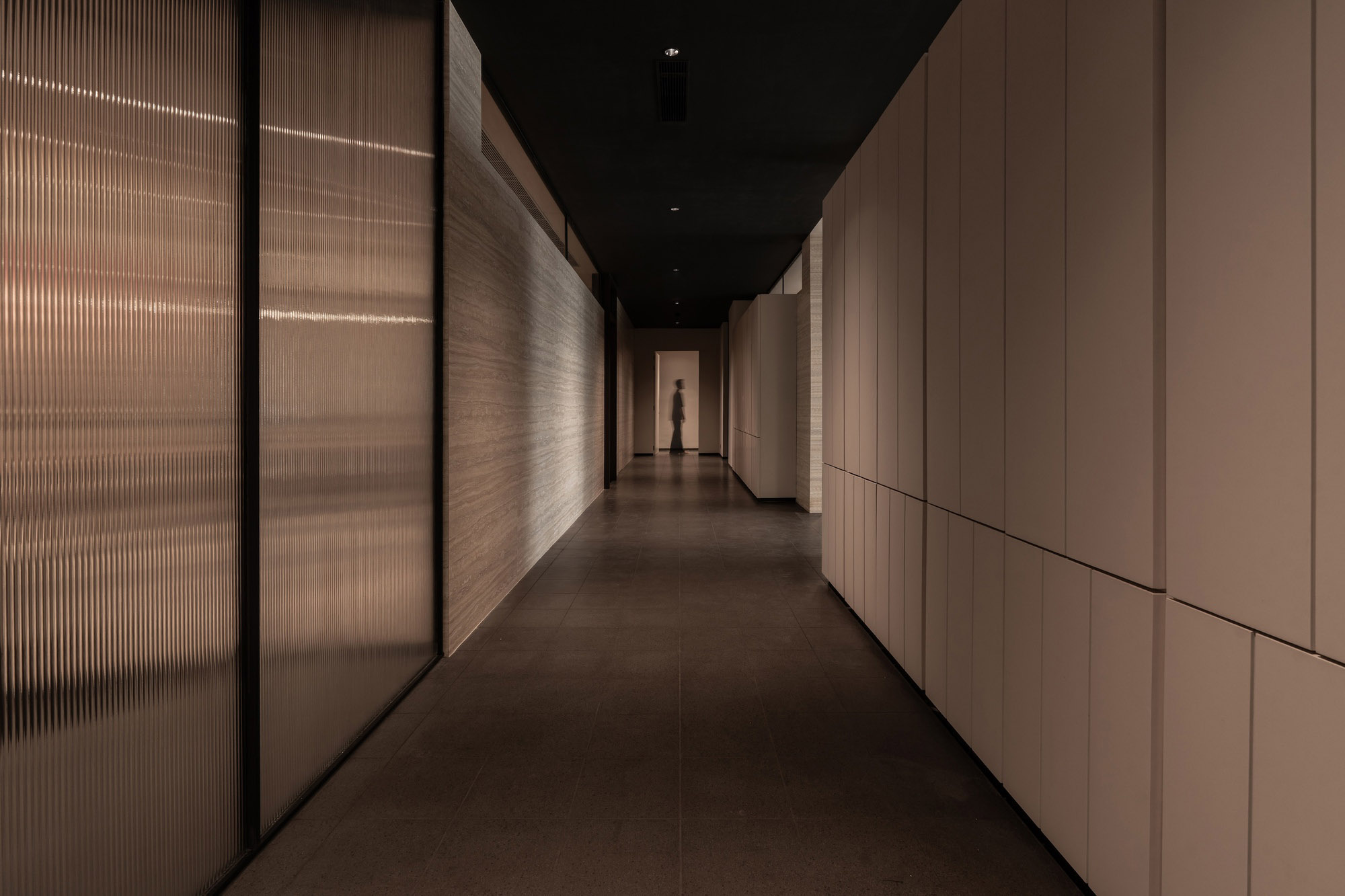 Abin Design Studio,办公室设计案例,办公室设计方案,印度,极简风格办公室,科技公司办公室,办公室设计