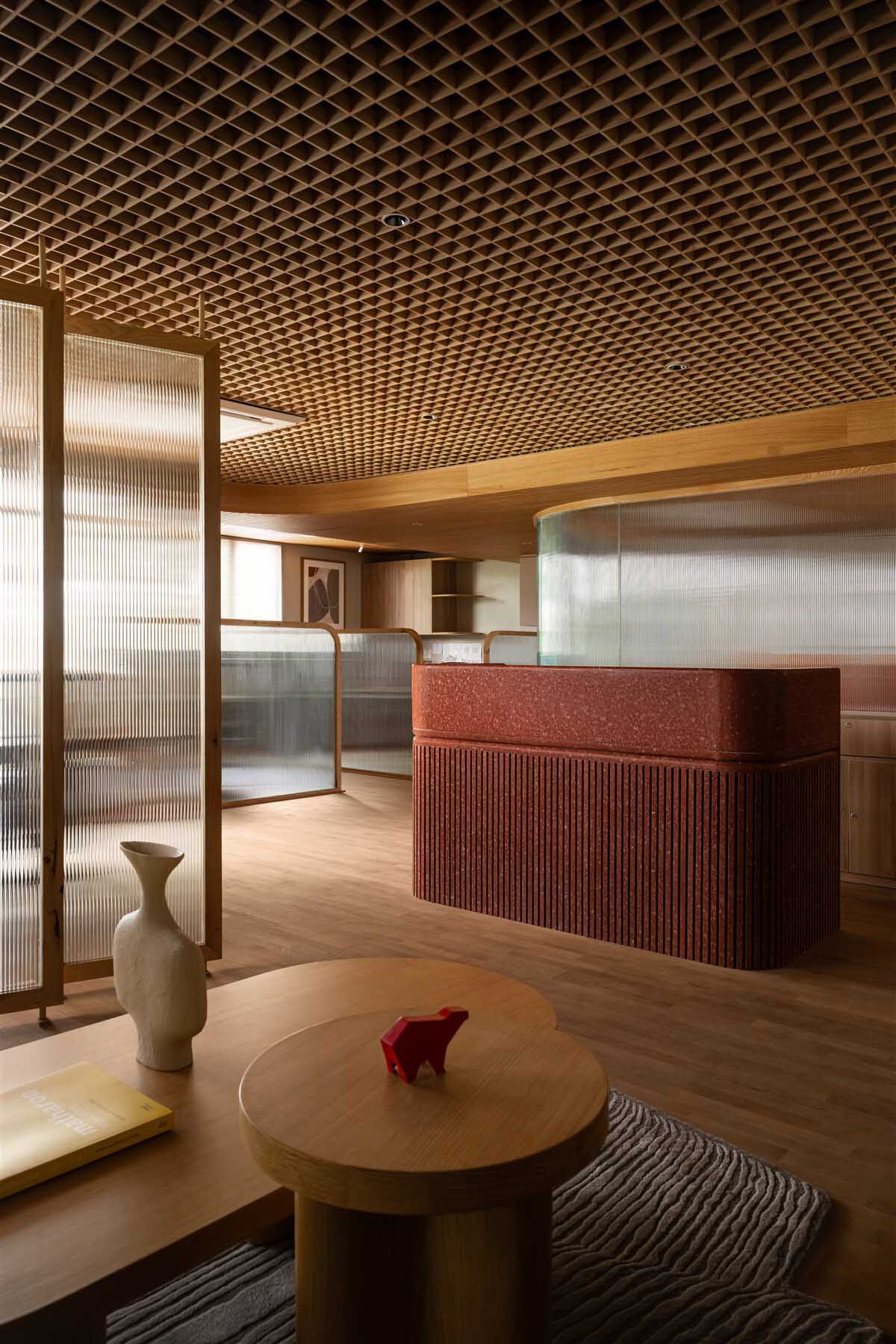 The Purple Ink Studio,办公室设计案例,办公室设计方案,印度,极简风格办公室,工业公司办公室,办公室设计