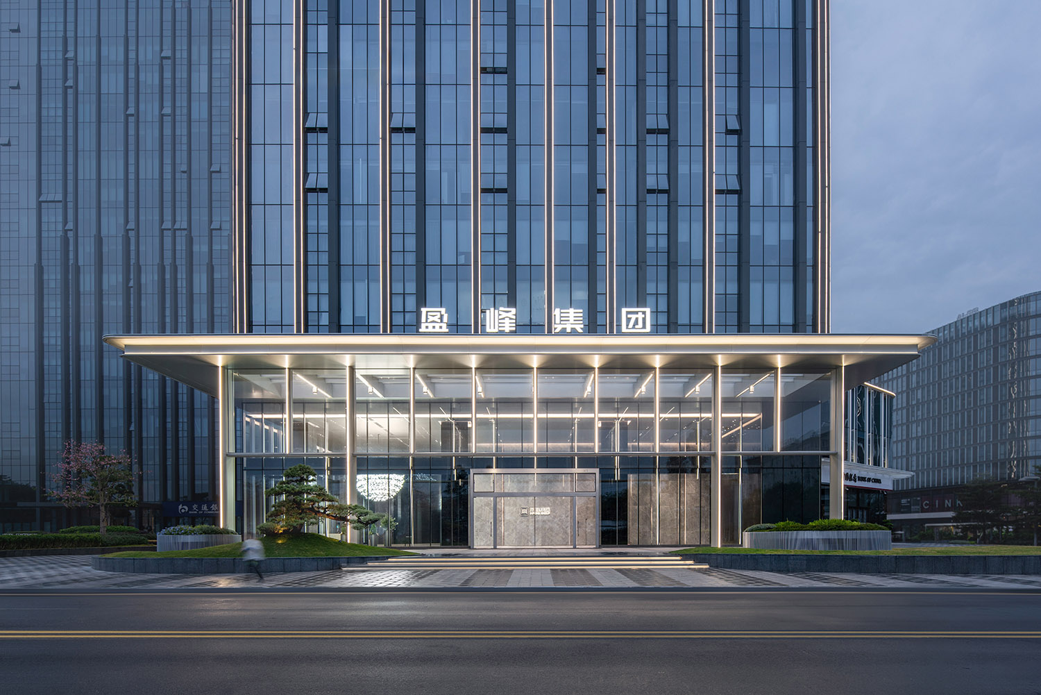 立面改造,建筑改造,建筑立面改造,办公室大堂改造,重塑总部商务新标杆-顺德盈峰中心形象门户升级,广东顺德,睿住天元设计